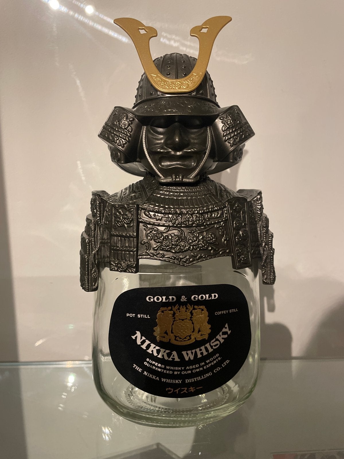 Nikka Whisky Gold & Gold Samurai Fles - Leeg, Ophalen of Verzenden