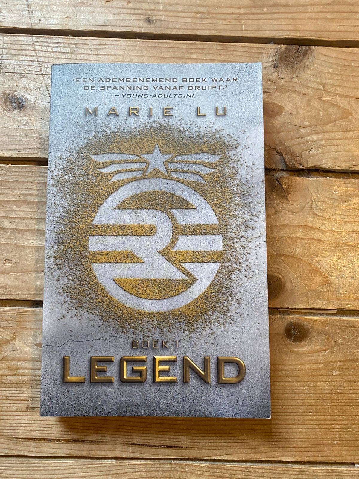 Legend - Marie Lu, Boeken, Ophalen of Verzenden, Zo goed als nieuw