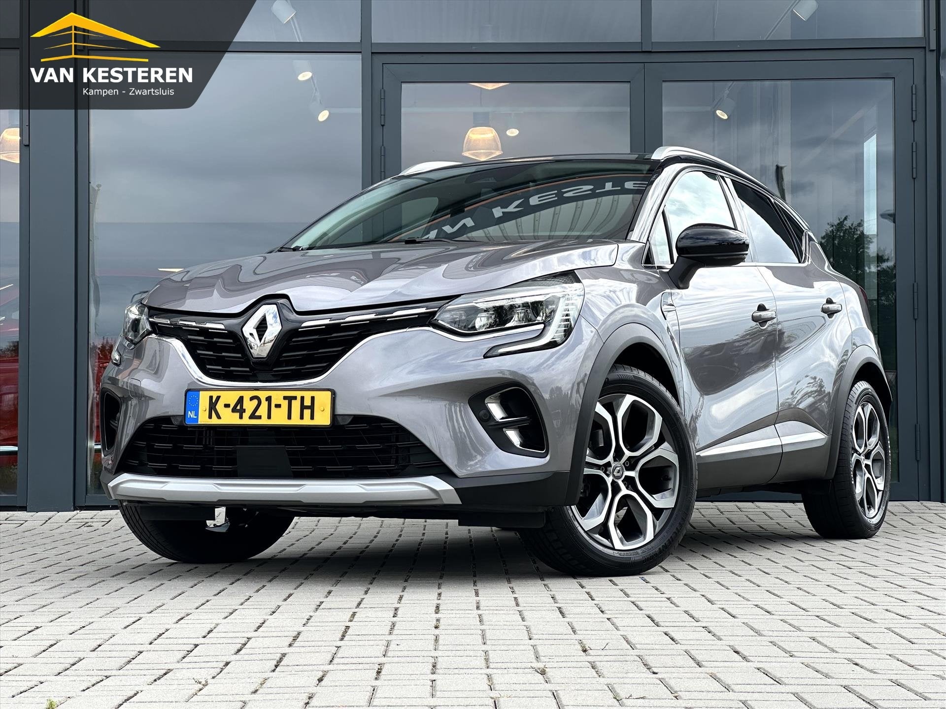 RENAULT Captur TCe 130 EDC Edition One Trekhaak | Camera | 1, Gebruikt, 4 cilinders, 665 kg, Bedrijf