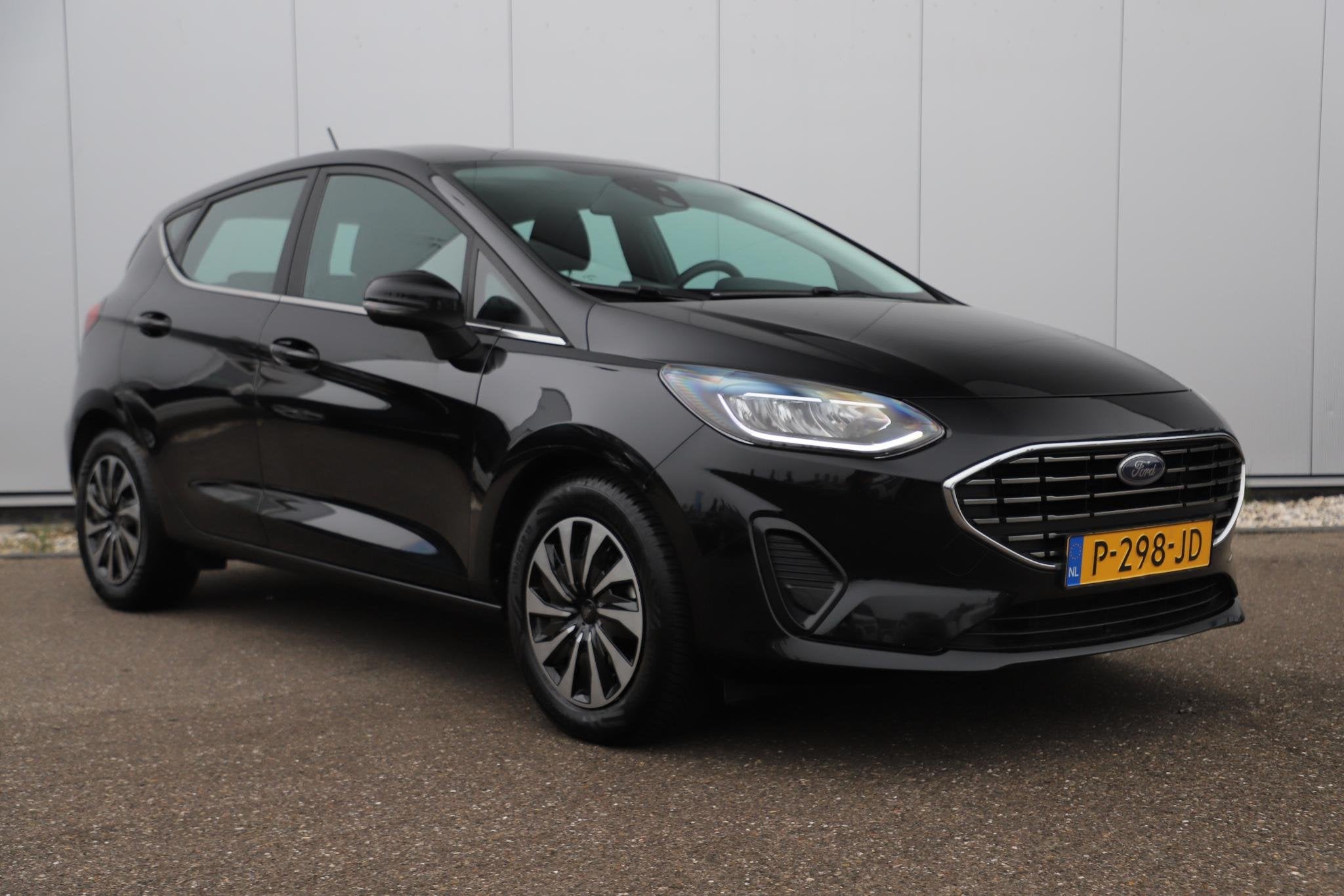 Ford Fiesta 1.0 EcoBoost Hybrid Titanium Navigatie Carplay A, Voorwielaandrijving, Automatische klimaatregeling, Gebruikt, Euro 6