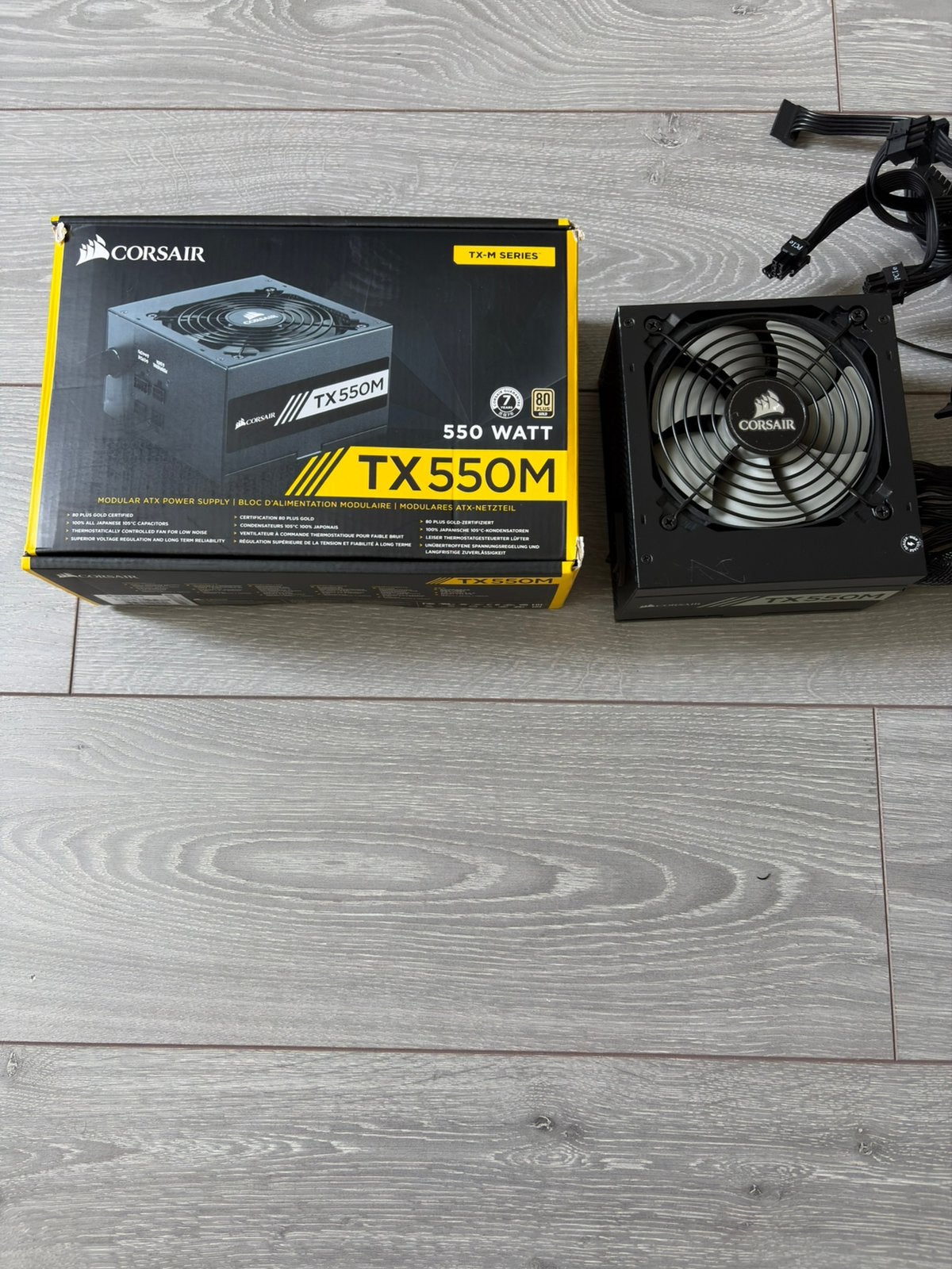 Corsair TX 550M voeding 550Watt, Ophalen of Verzenden, Zo goed als nieuw