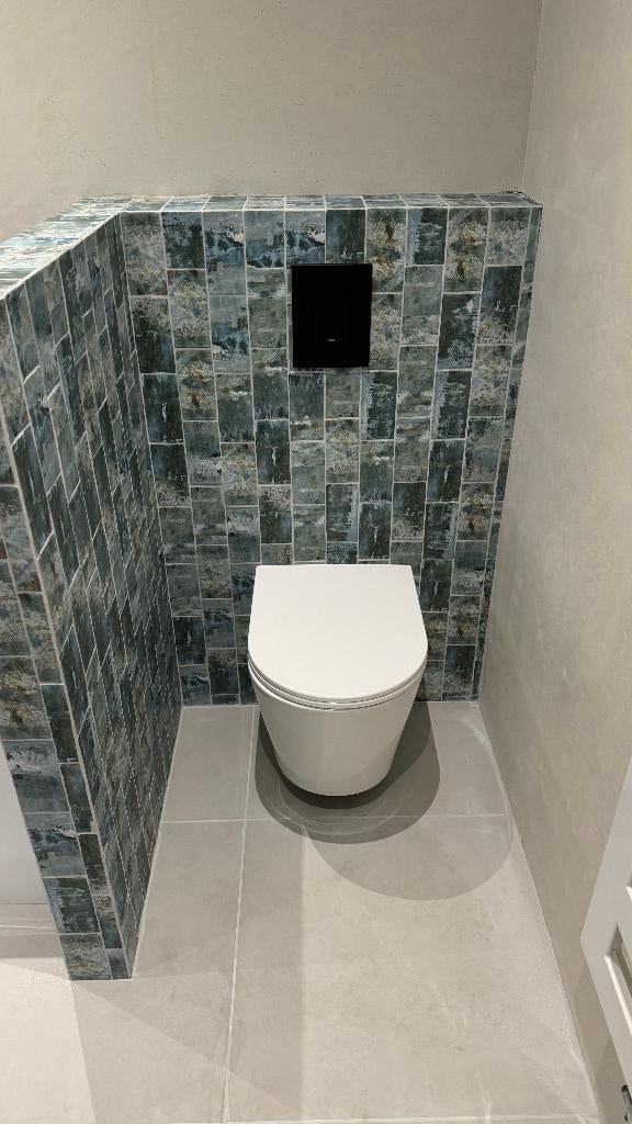 Foto 5 van Badkamerrenovatie 4600€Toiletrenovatie 2300€