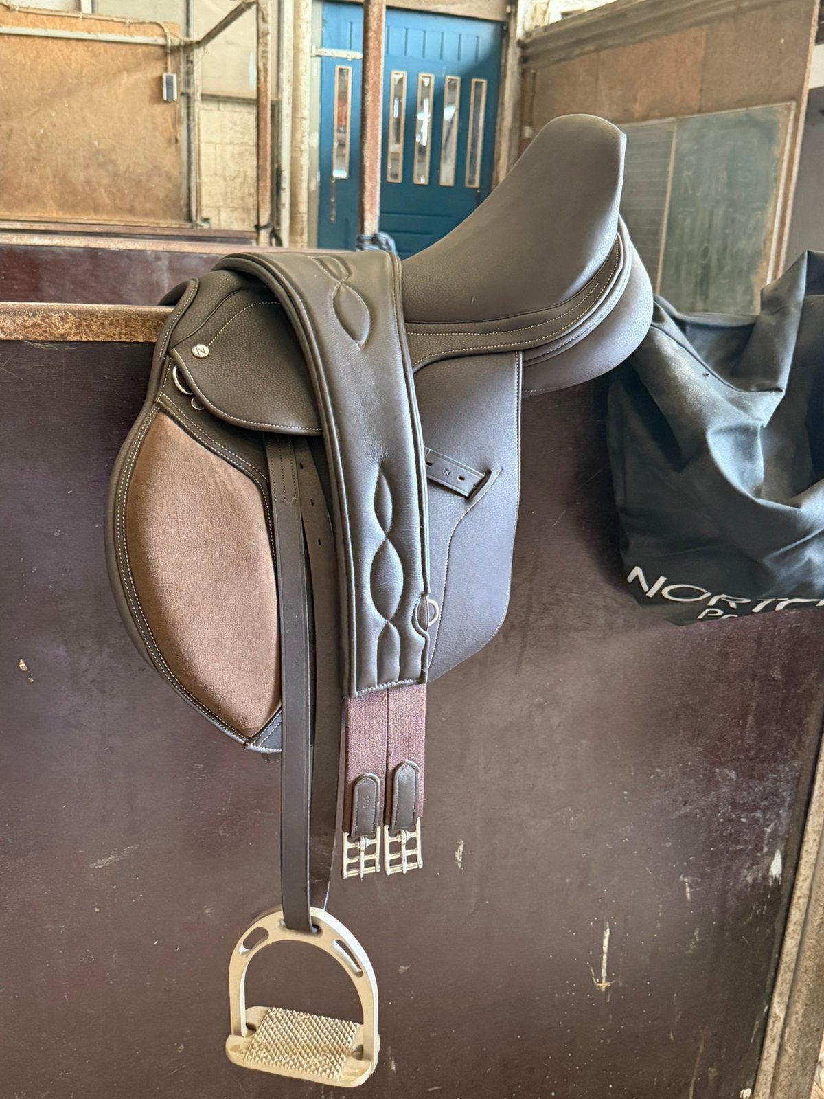 Norton Pro springzadel | 17,5 inch | singel | beugels, Dieren en Toebehoren, Paarden en Pony's | Zadels, Ophalen, Zo goed als nieuw