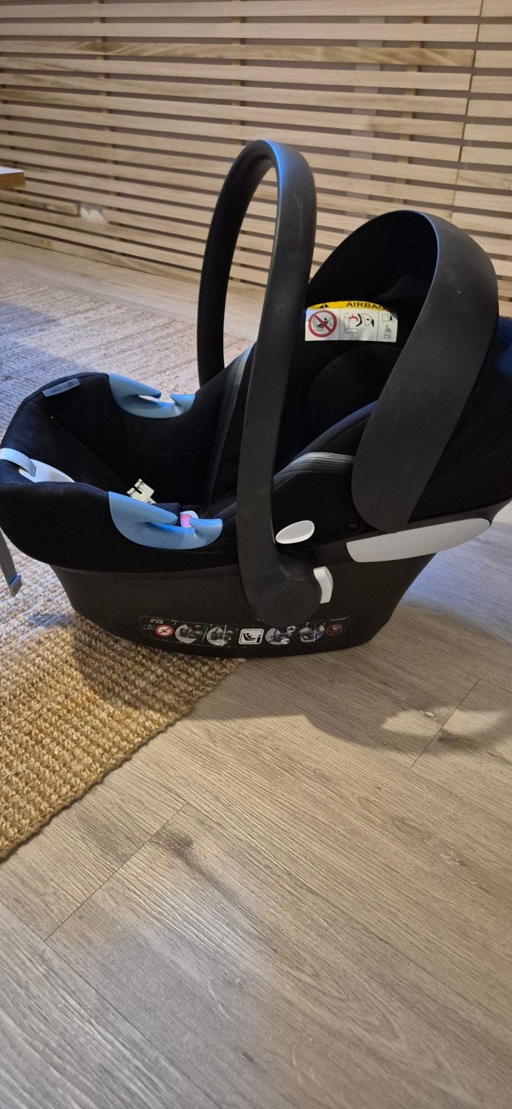 Cybex Aton 5 autostoel met Isofixbase & adapters kinderwag, Kinderen en Baby's, Autostoeltjes, Zijbescherming, Zo goed als nieuw
