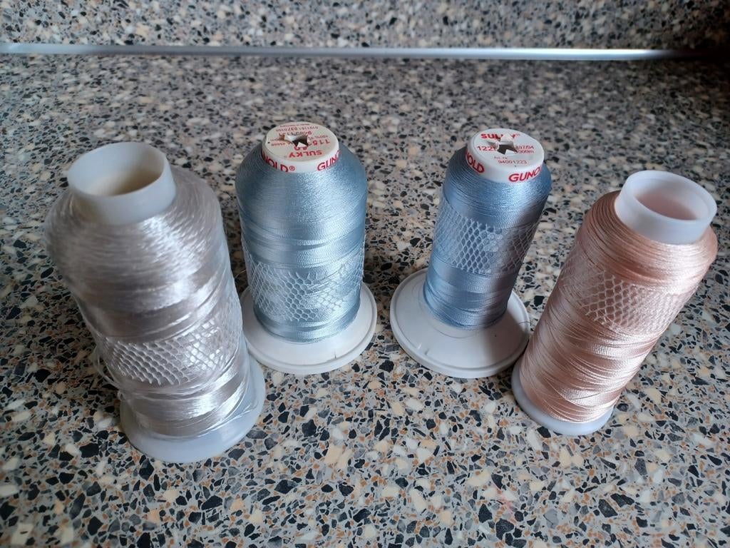 Borduurgaren voor de machine., Ophalen of Verzenden, Borduurgaren of Zijde