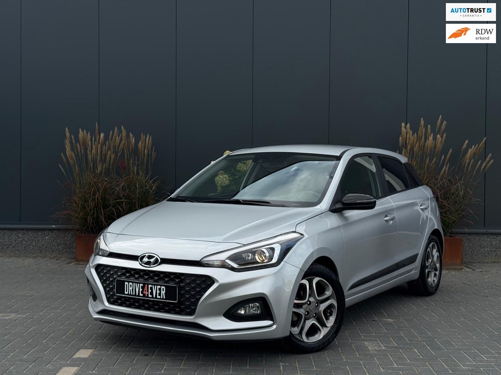 Hyundai I20 1.2 i-Motion LAGE KMSTAND|AIRCO|CR CONTROL|ELEK, Auto's, Voorwielaandrijving, Dealer onderhouden, Stof, Gebruikt