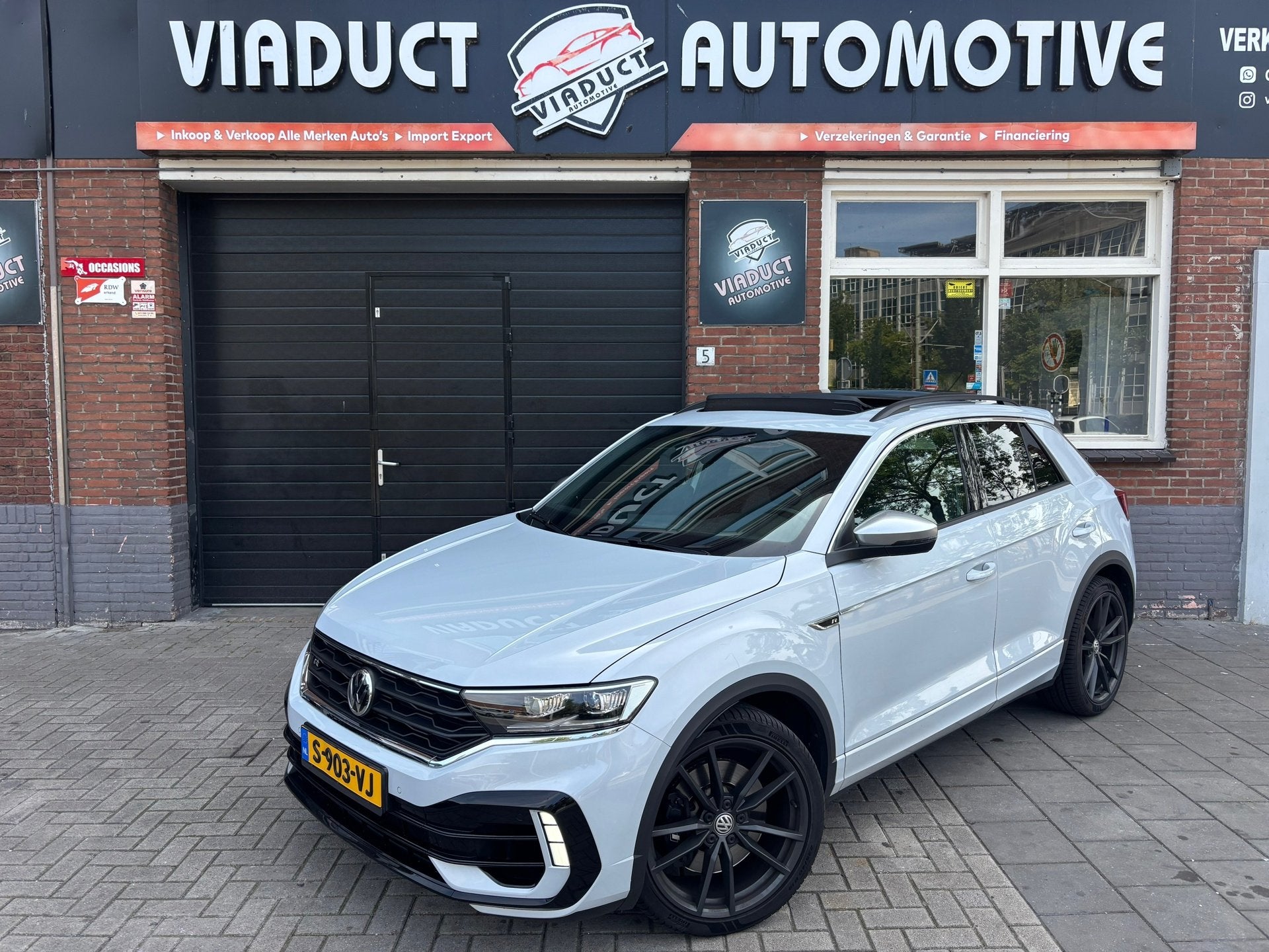 Volkswagen T-ROC 2.0 TSI 4Motion R Pano Beats, Auto's, Automaat, Dealer onderhouden, Euro 6, 4 cilinders