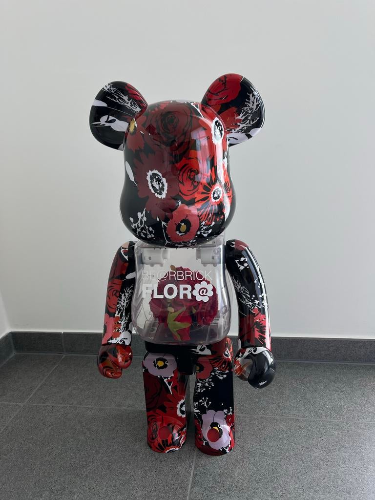 Bearbrick Flor@ 1000% met defecte bloem, Antiek en Kunst, Kunst | Designobjecten, Ophalen
