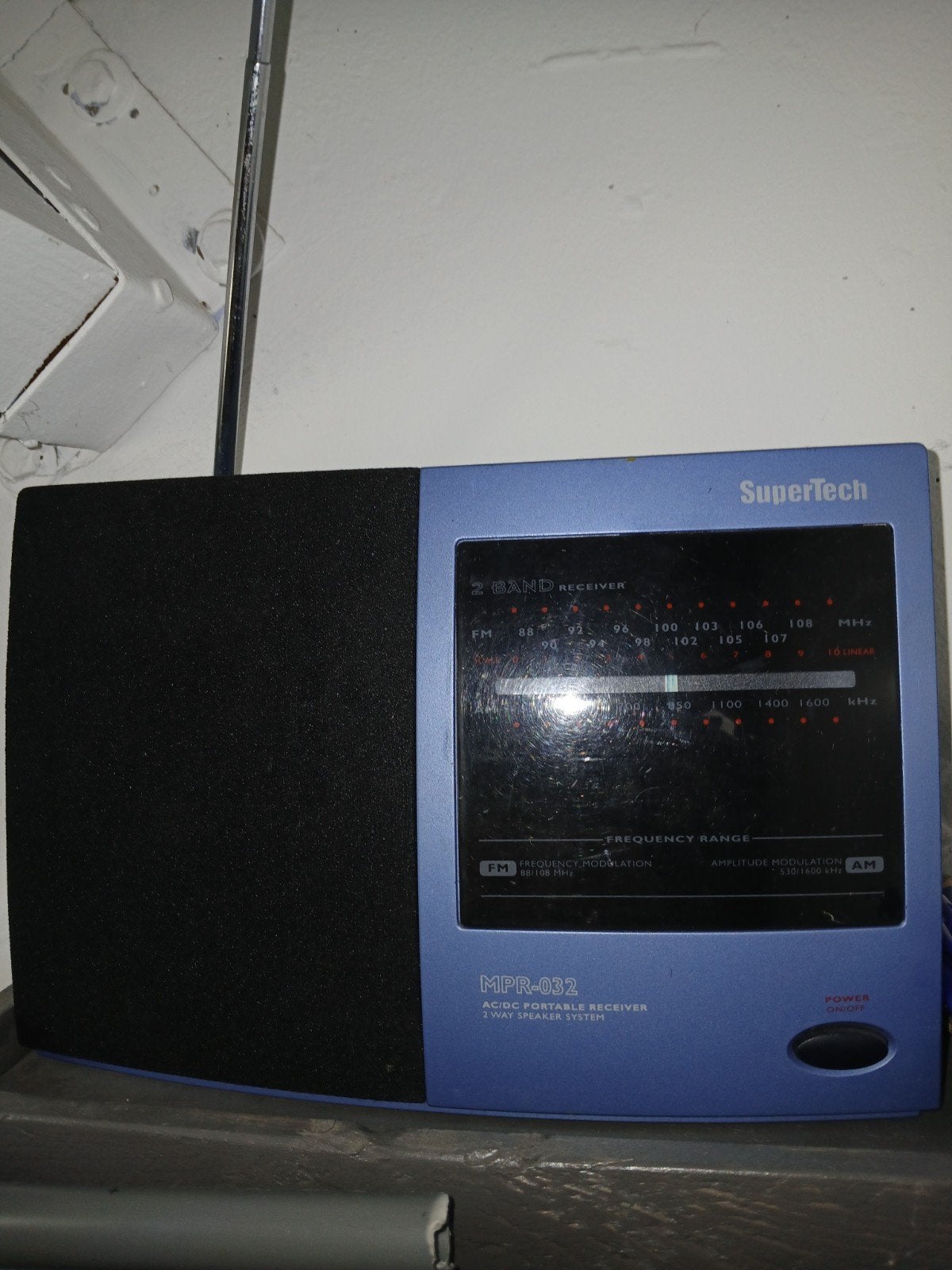 SuperTech MPR-032 2-Band Draagbare Radio, Audio, Tv en Foto, Ophalen of Verzenden, Gebruikt, Radio