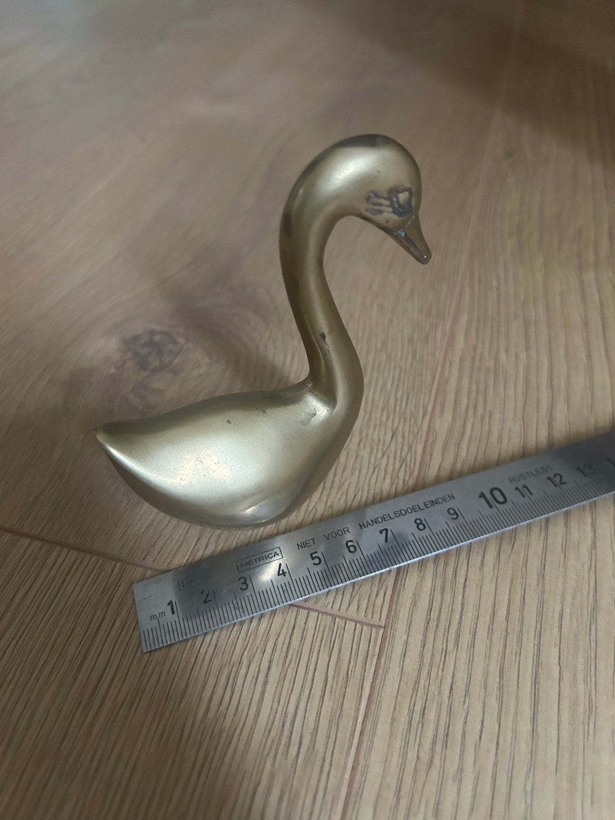 Vintage messing zwaan - jaren 70 - ca. 10 cm, Vintage, Gebruikt, Ophalen of Verzenden, Goud