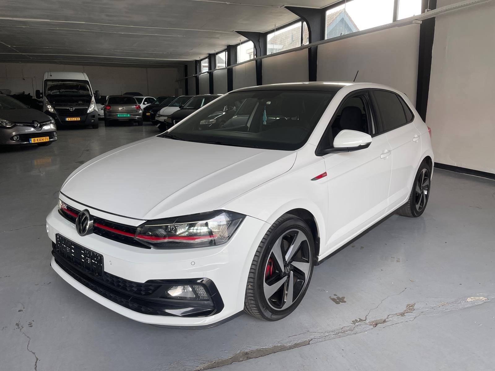 Volkswagen Polo 2.0 TSI GTI PANO DSG BTW, Stof, 4 cilinders, 1984 cc, Lichtsensor