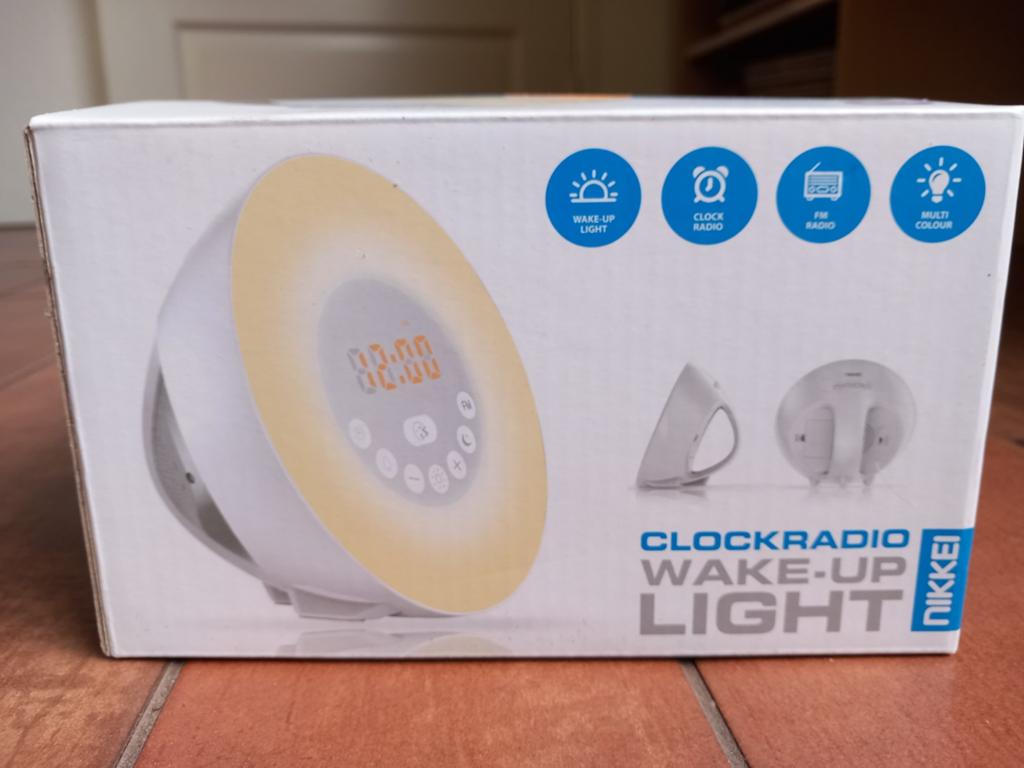 Nikkei Wekkerradio Wake-up Light met licht en geluid, Ophalen of Verzenden, Zo goed als nieuw, Digitaal
