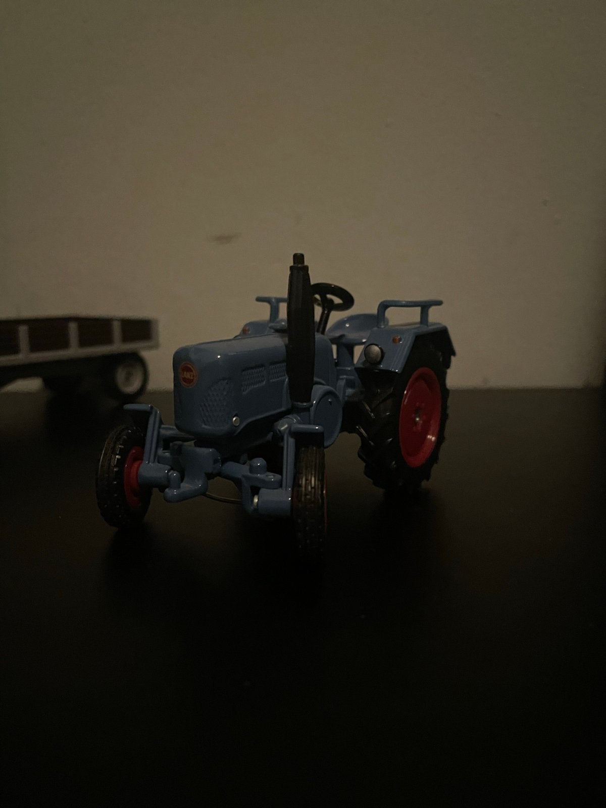 Blauwe speelgoedtractor met aanhanger, Kinderen en Baby's, Ophalen of Verzenden, Gebruikt