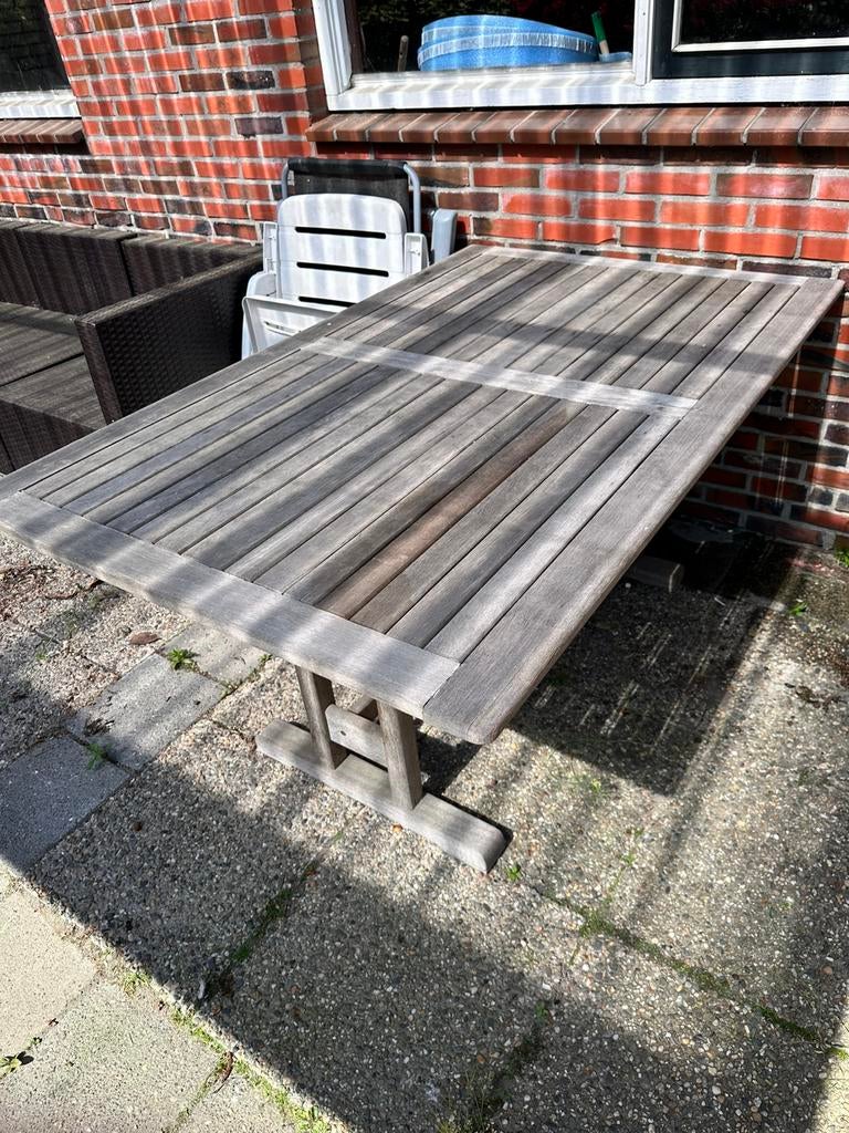 Grote hardhouten tuintafel + stoelen, Ophalen, Gebruikt, Hout