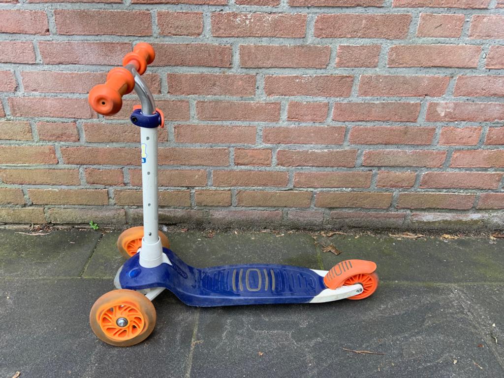 Hoogte verstelbare step 3 wielen met lichtjes, Ophalen of Verzenden, Gebruikt, Gewone step