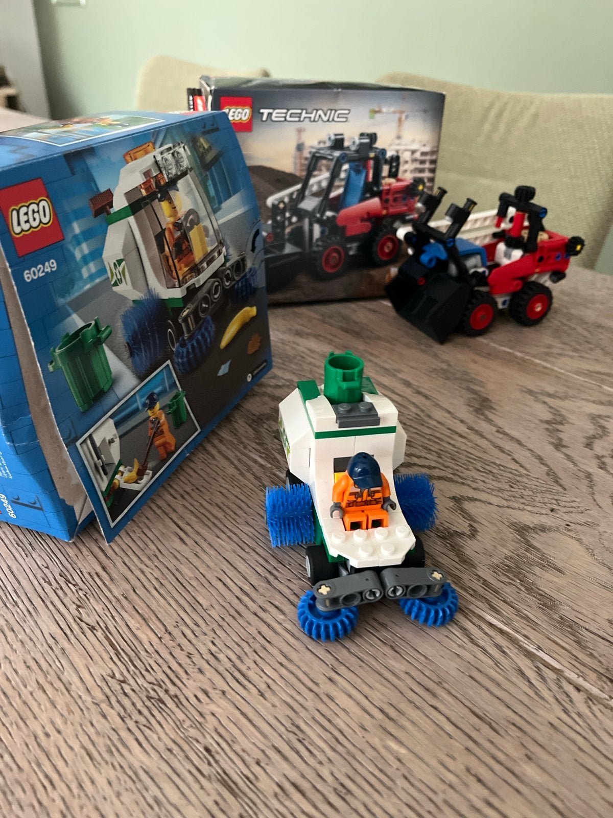 Lego City 60249 Veegwagen & Lego Technic 42116 Set, City, Lego, Ophalen of Verzenden, Zo goed als nieuw