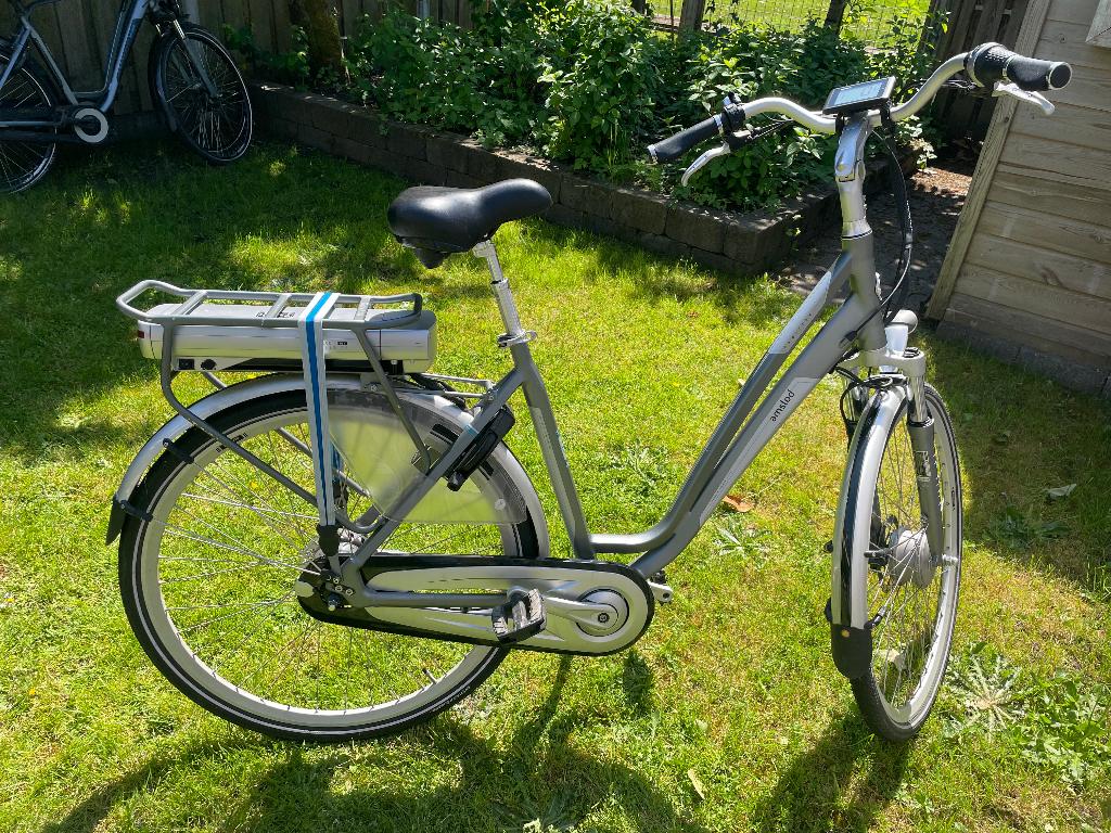 Amslod Hamilton ST in nieuwstaat, Ophalen of Verzenden, Zo goed als nieuw, 50 km per accu of meer, Overige merken