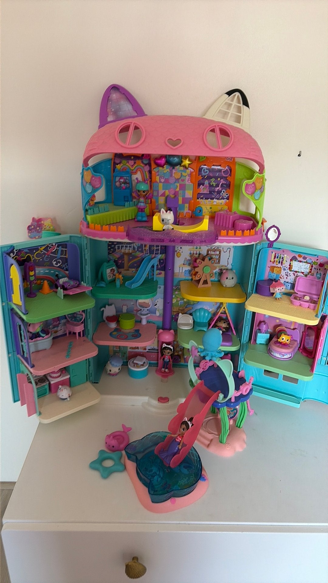 Gabby’s Dolhouse Poppenhuis, Kinderen en Baby's, Speelgoed | Poppenhuizen, Ophalen, Zo goed als nieuw, Poppenhuis
