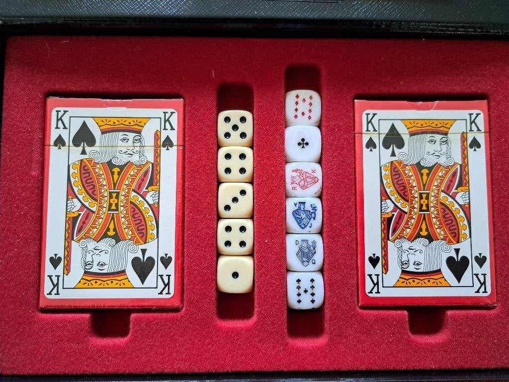 Spellendoos bridge, kaarten en dobbelstenen, Hobby en Vrije tijd, Ophalen of Verzenden, Zo goed als nieuw