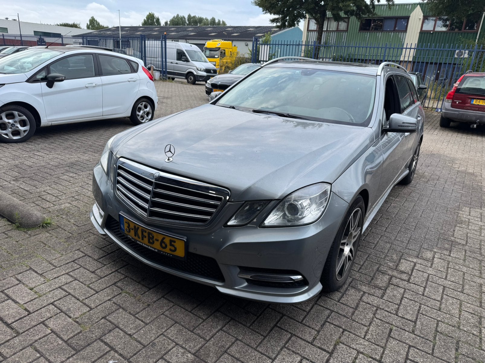 Alle onderdelen voor een Mercedes E300 diesel hybride., Auto-onderdelen, Ophalen, Gebruikt, Mercedes-Benz