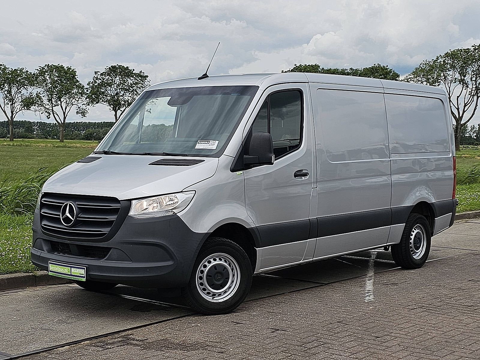 Mercedes-Benz Sprinter 315 1.9 CDI L2H1 RWD L2H1 RWD Mbux Ai, Auto's, Bestelauto's, Zwart, 4 cilinders, 150 pk, Mercedes-Benz