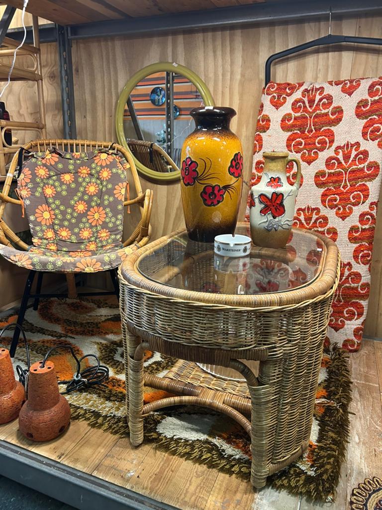 Vintage jaren 70/80 rotan/ rieten salon tafel met glasplaat, Ophalen