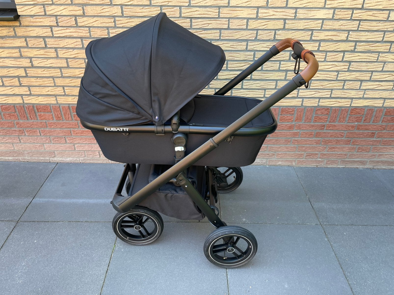 Dubatti One kinderwagen in nieuwstaat!, Ophalen of Verzenden, Kinderwagen, Overige merken, Verstelbare duwstang