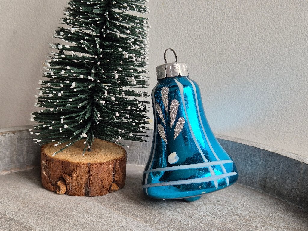 Vintage kerstbal klokje blauw 428, Diversen, *, Gebruikt, *, Ophalen of Verzenden