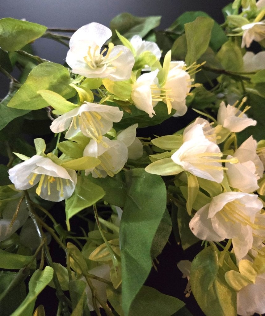 OPRUIMING - BLOEMEN TAK - KUNST - PAARS & WIT - NU 4 EURO, Ophalen of Verzenden, Nieuw, Overige merken