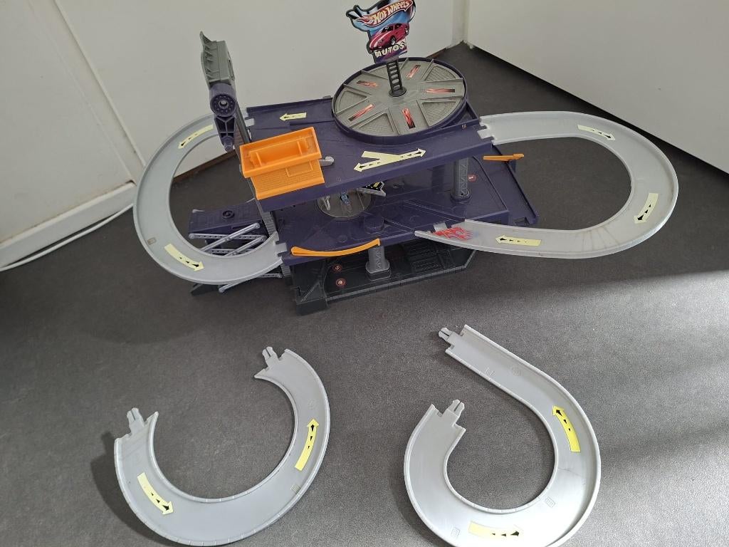 Hotwheels baan met auto's, Kinderen en Baby's, Speelgoed | Racebanen, Ophalen, Hot Wheels, Handmatig, Met looping