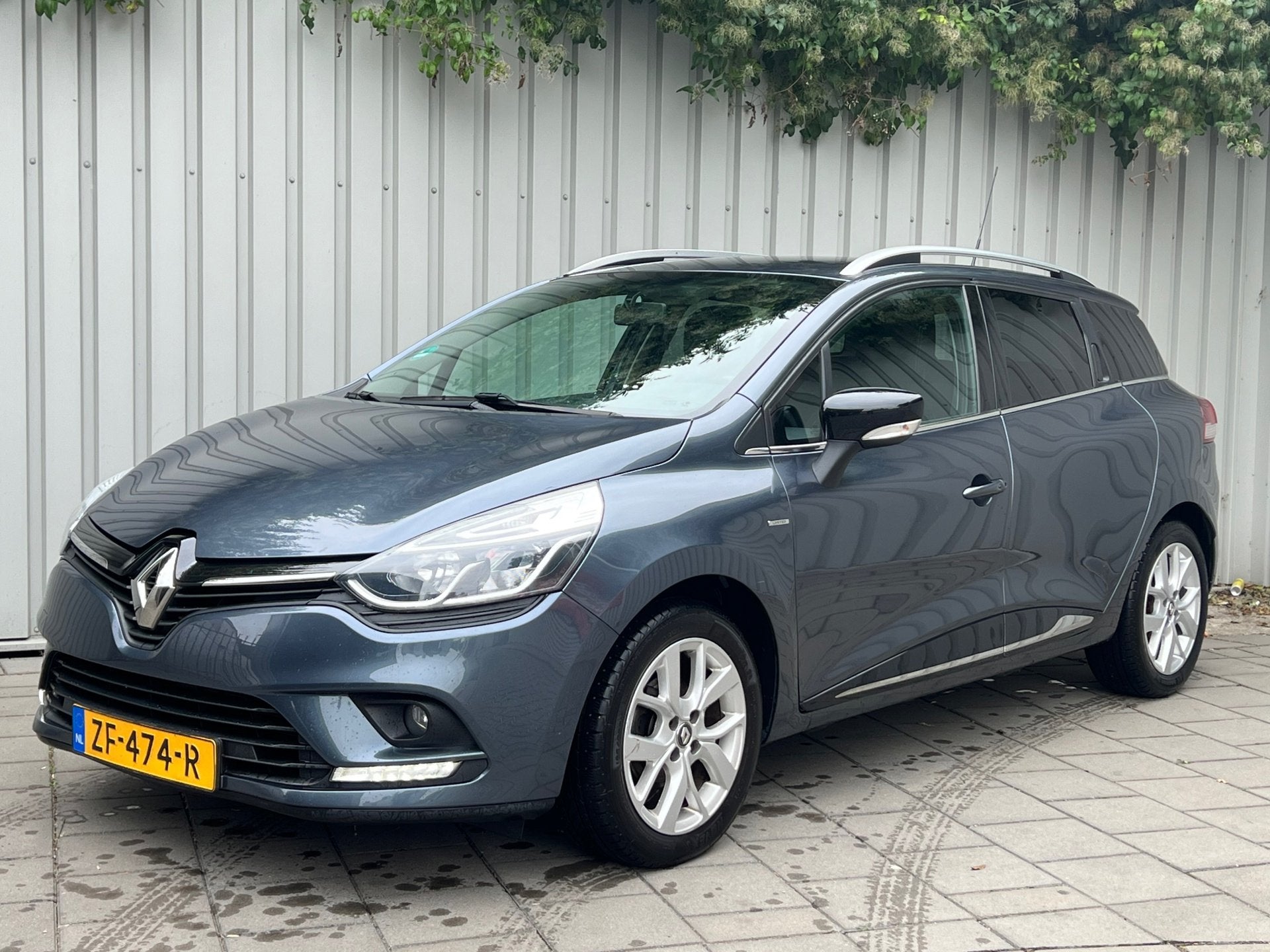 Renault Clio Estate 0.9 TCe Limited|Navigatie|Airco|, Voorwielaandrijving, Stof, Gebruikt, 1098 kg