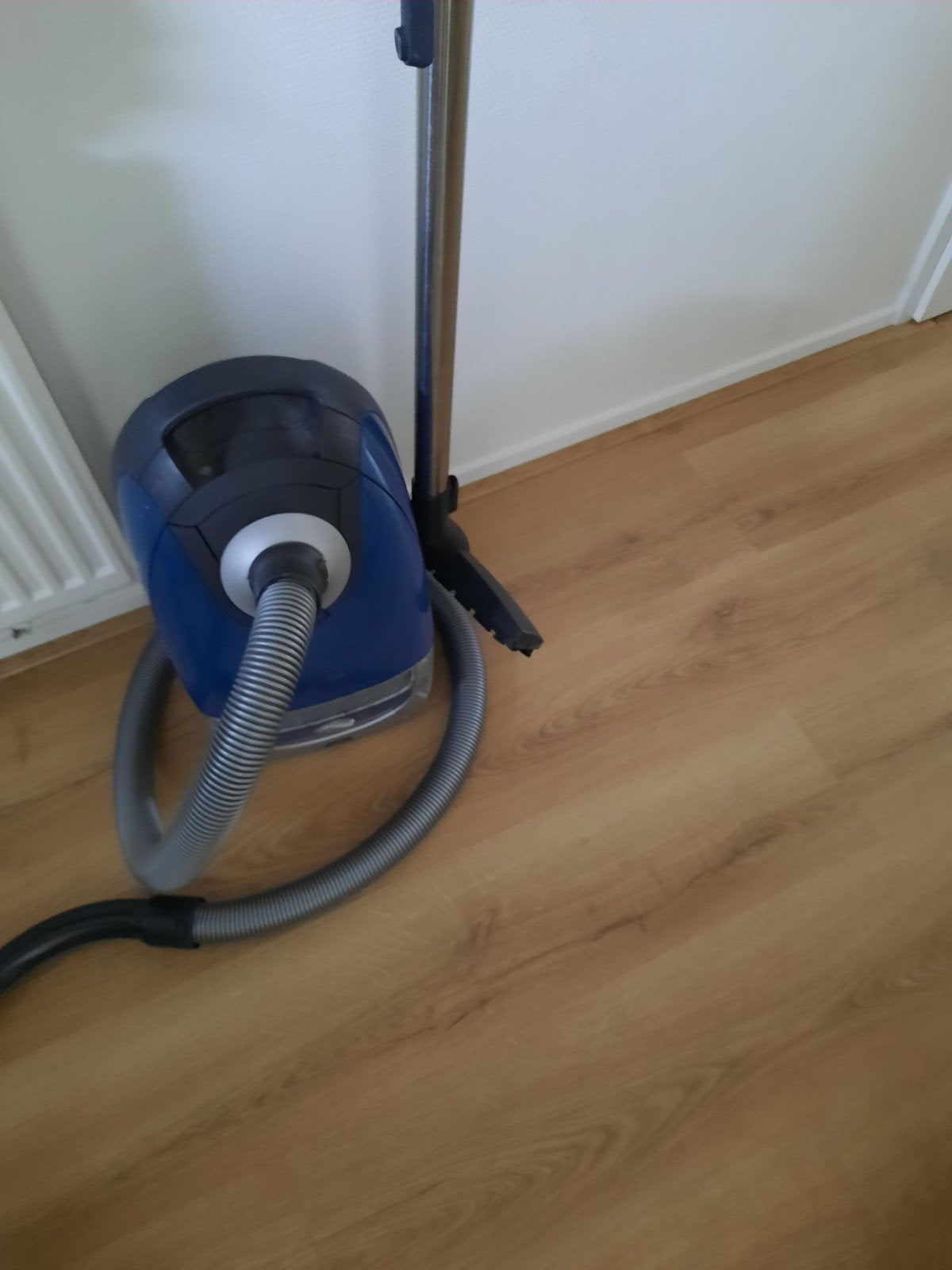 Miele S300i Stofzuiger - Krachtig en Betrouwbaar, Gebruikt, 1600 tot 2000 watt, Miele, Geschikt voor harde vloeren