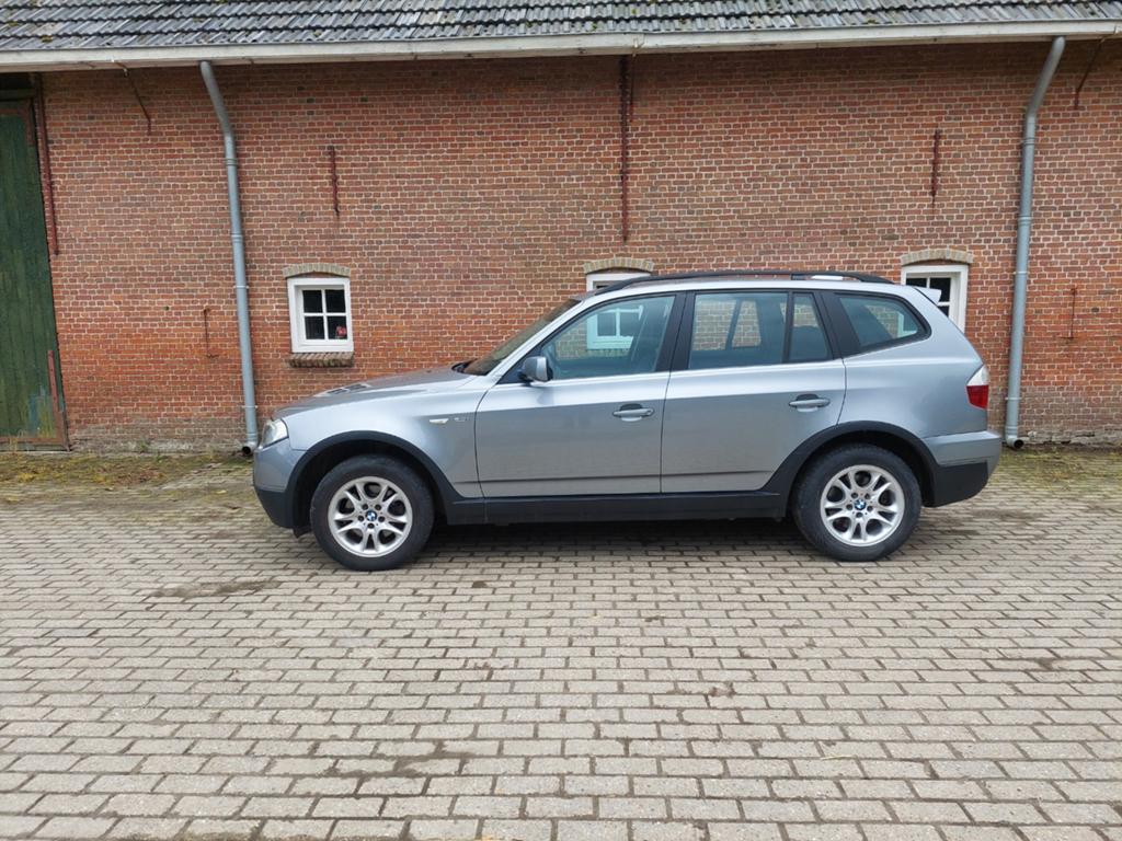 BMW X3 2.0 I 2007 e83 nieuwe APK, leder, trekhaak, Auto's, 1720 kg, 1995 cc, Zwart, 4 cilinders