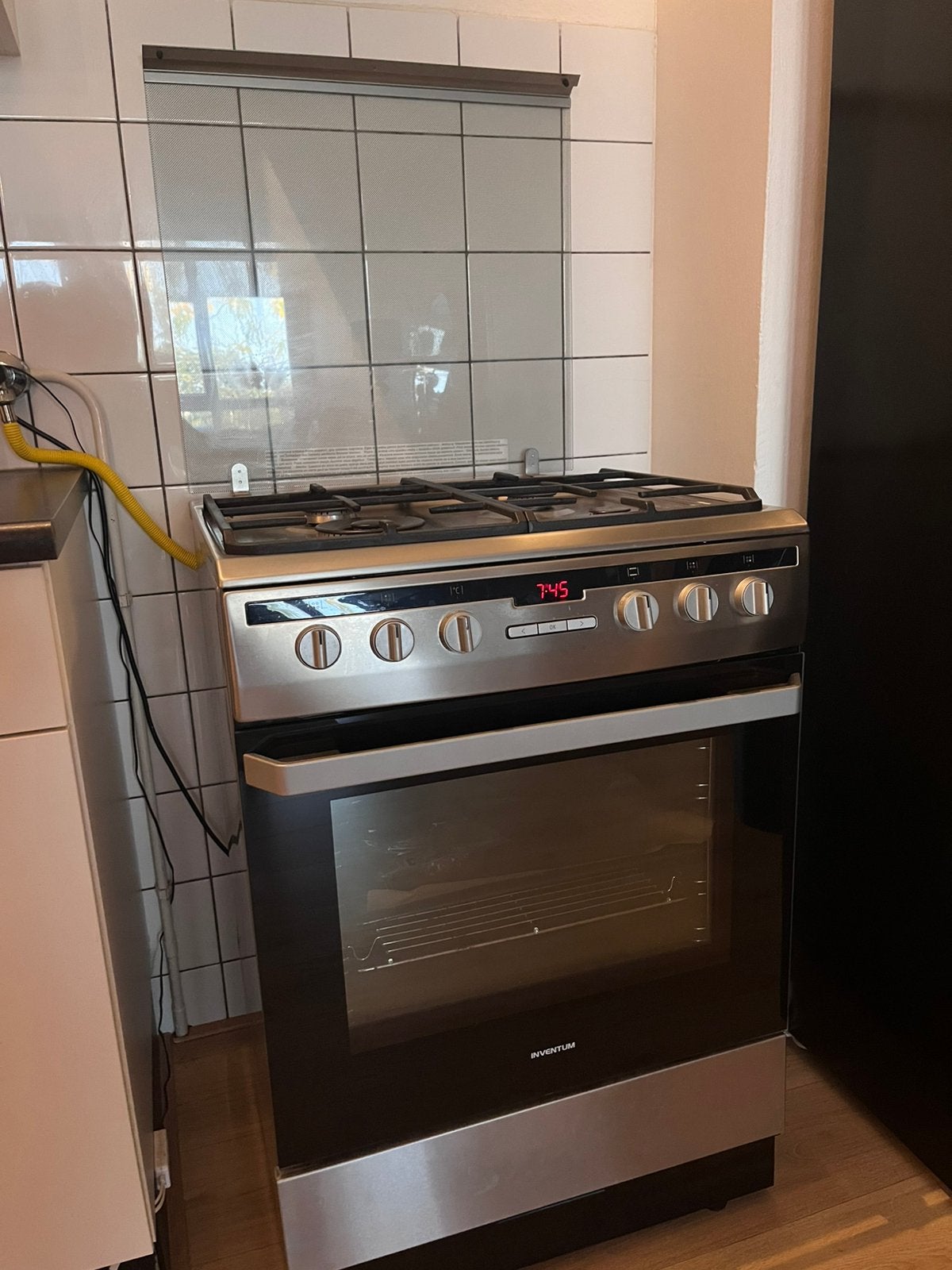 Inventum gasfornuis prima staat, Witgoed en Apparatuur, Ophalen, Gebruikt, 4 kookzones, Gas
