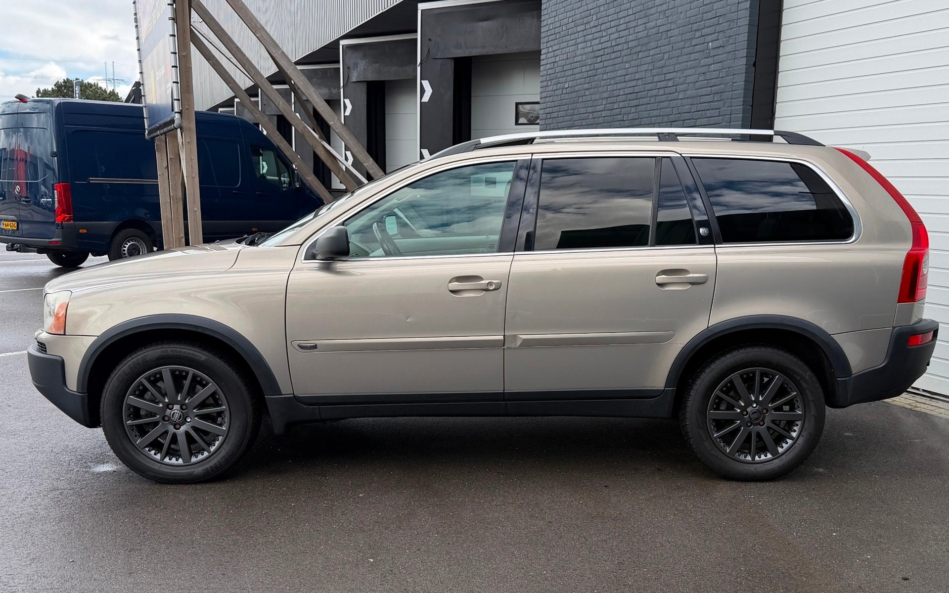 Volvo XC90 2.9 T6 Exclusive 7PERSOONS/PANO/AUTOMAAT/CRUISE/L, Auto's, Volvo, Gebruikt, Beige, 138 €/maand, 7 stoelen