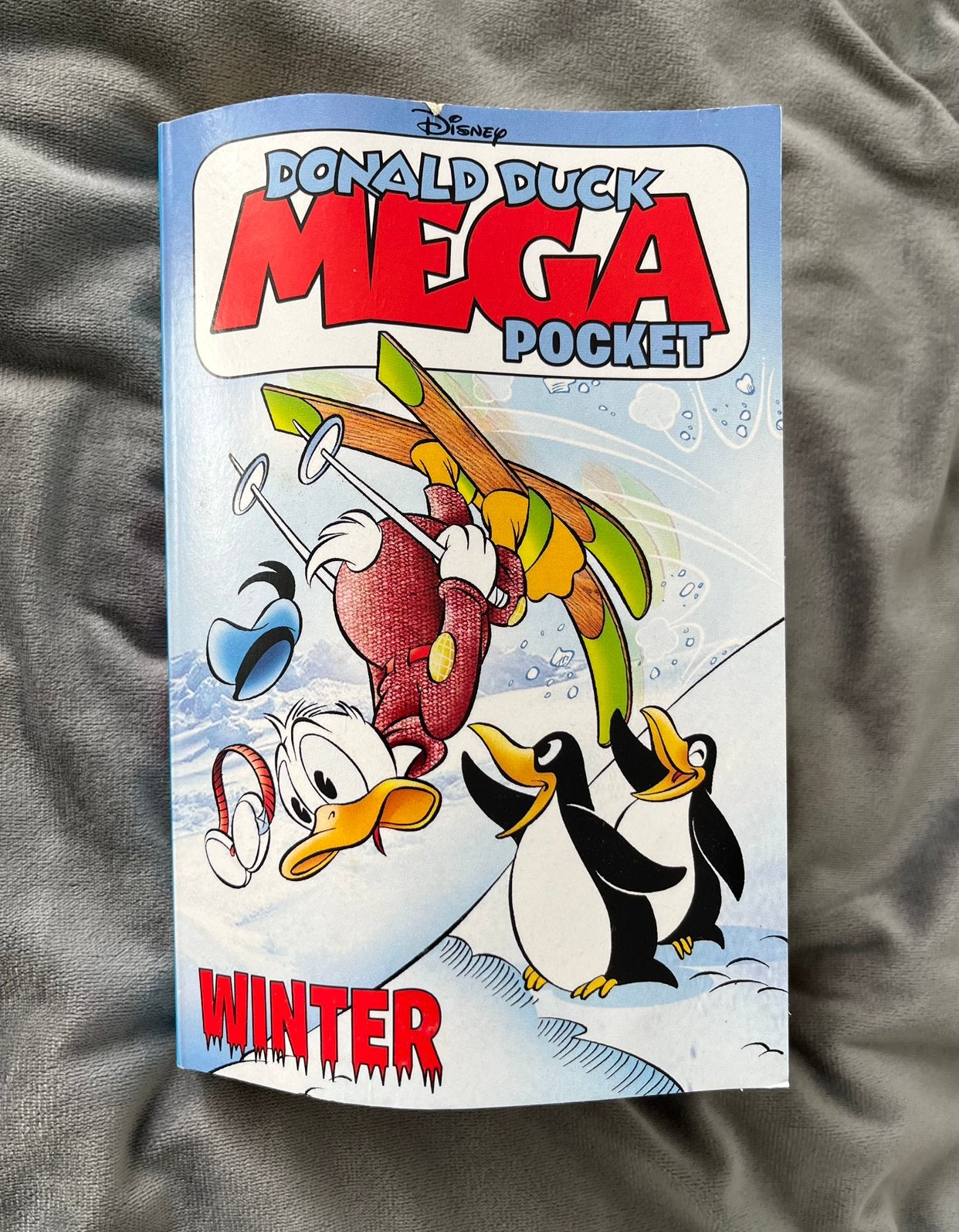 Donald Duck winter mega pocket stripboek comic wintereditie, Eén stripboek, Ophalen of Verzenden, Zo goed als nieuw, Donald Duck