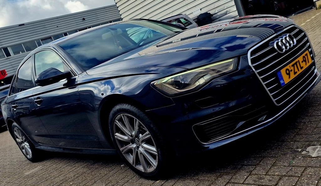 Audi A6 1.8 TFSI Ultra Premium 2015 | NAP | CarPlay/Android, Auto's, Blauw, Bi-Xenon koplampen, Particulier, Sedan