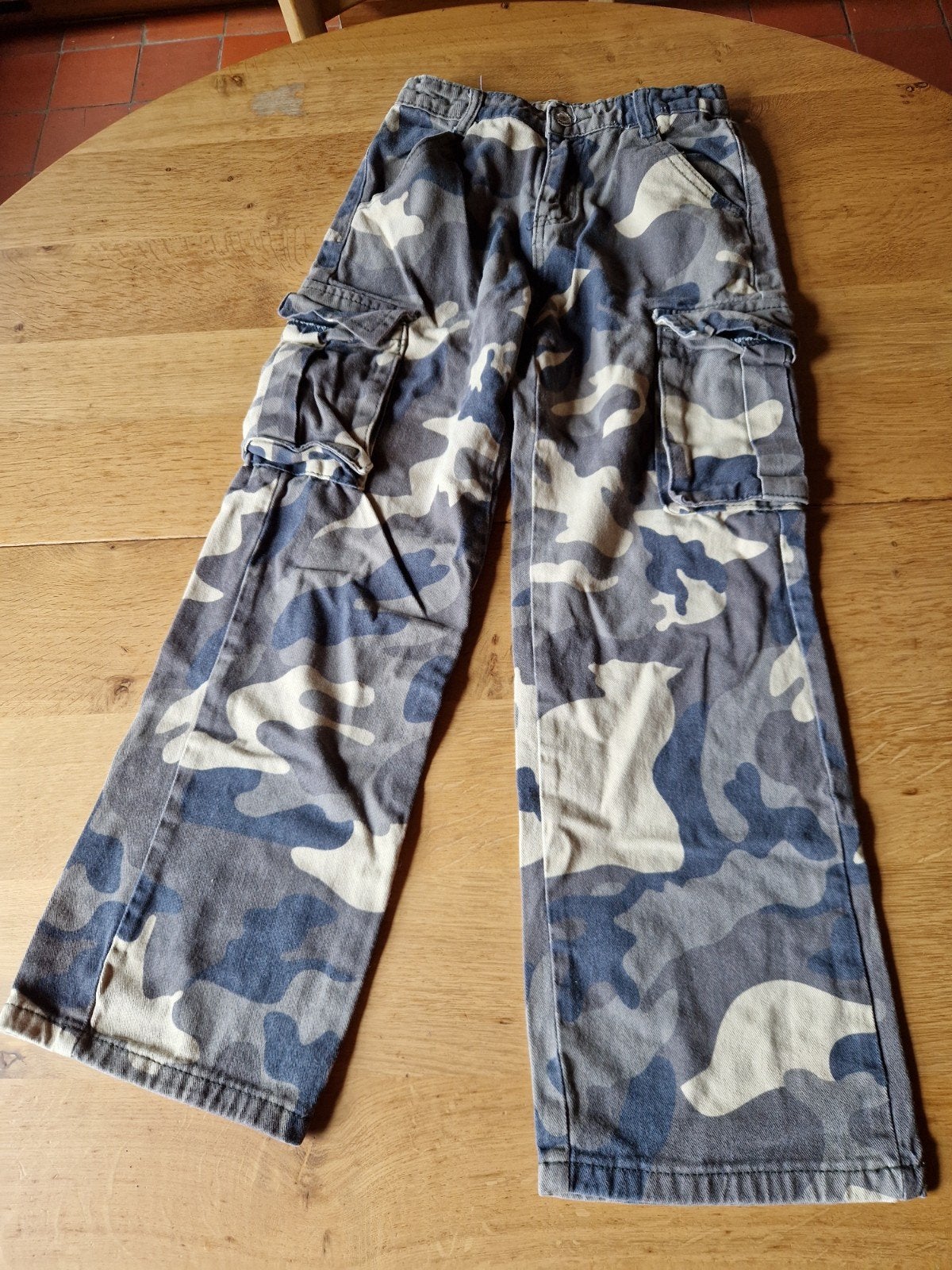 CAMOUFLAGE BROEK MAAT XS, Ophalen of Verzenden, Meisje