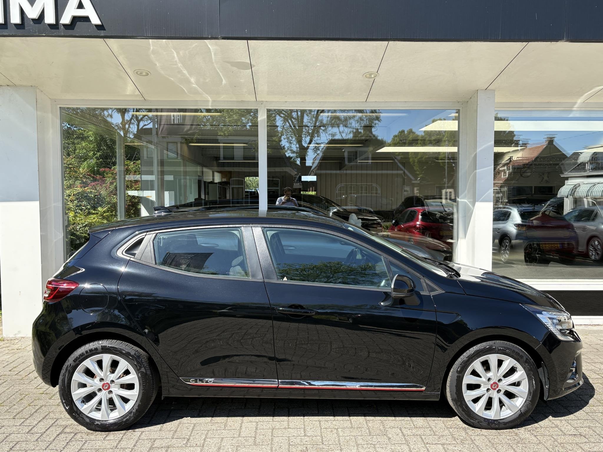 Renault Clio 1.0 TCe Zen | Cruise Control | Apple Carplay/An, Gebruikt, 580 kg, Bedrijf, Handgeschakeld