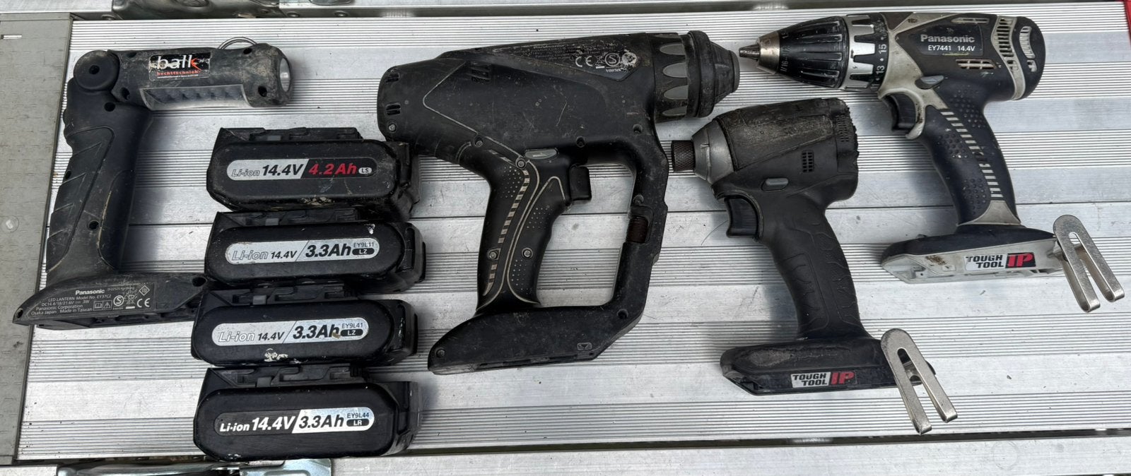 Panasonic accu gereedschap set, Doe-het-zelf en Verbouw, Gereedschap | Boormachines, Ophalen of Verzenden, Zo goed als nieuw, Boor- en Schroefmachine
