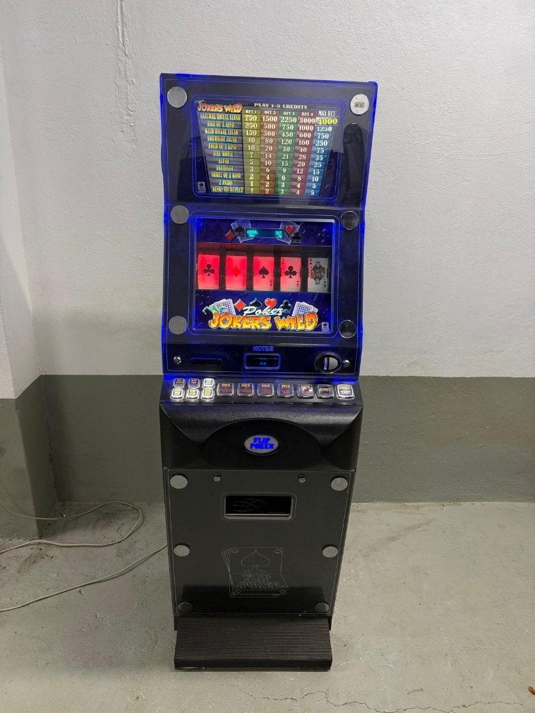 Poker Gokautomaat, Euro, Ophalen, Gebruikt, Met sleutels