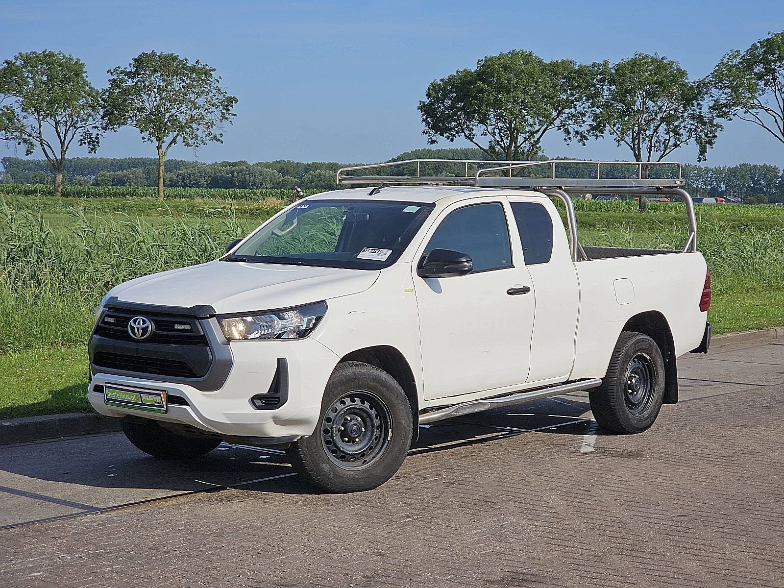 TOYOTA HI-LUX 2.4 4x4 airco nap pickup, Auto's, 4x4, Gebruikt, Euro 6, 4 cilinders