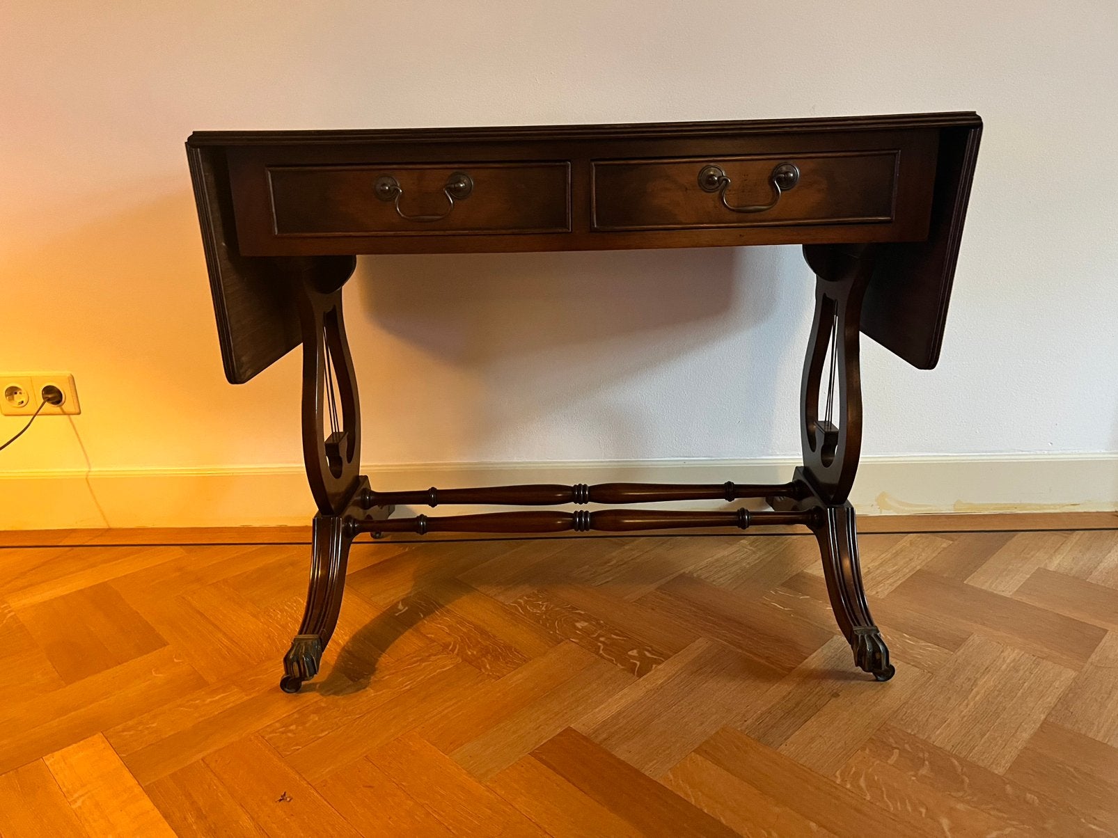 Antiek dressoir side-table, Huis en Inrichting, Tafels | Sidetables, Ophalen, Zo goed als nieuw, 25 tot 50 cm, Rechthoekig