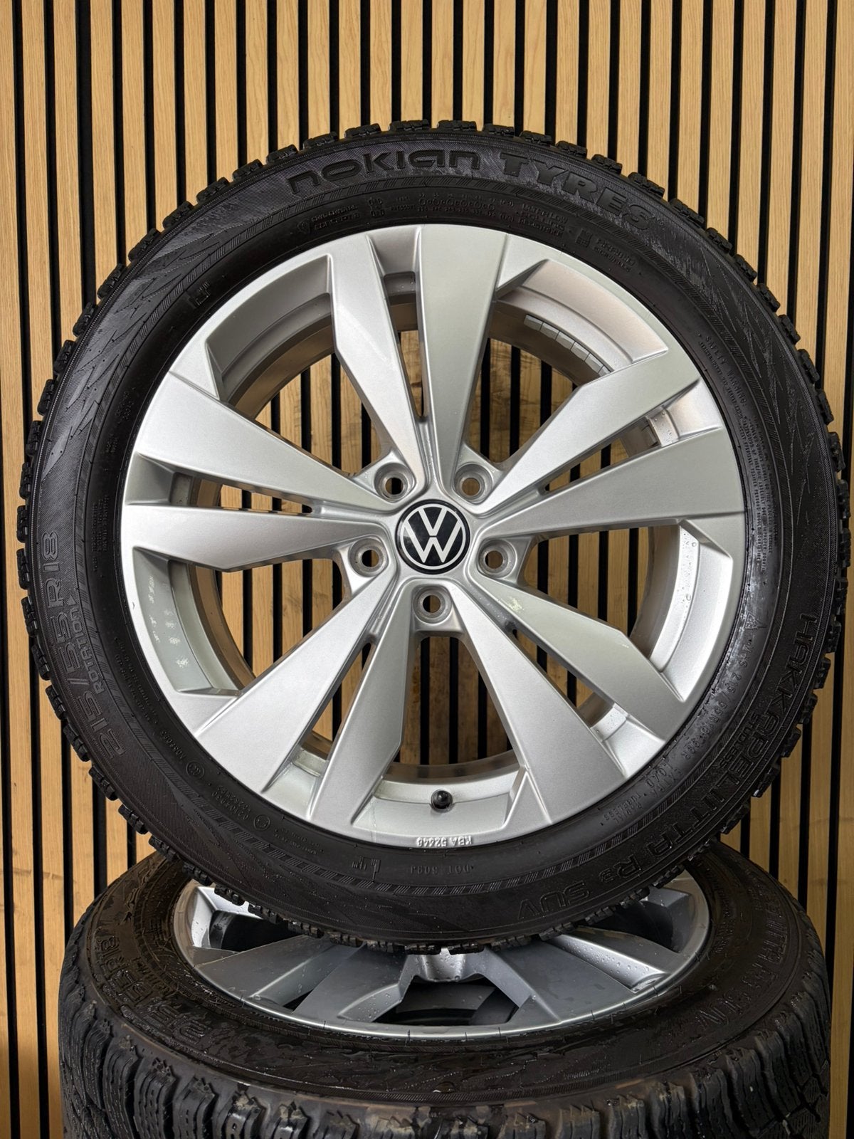 Originele 18” VW ID3 ID4 Cupra Born Winterbanden Volkswagen, Auto-onderdelen, Banden en Velgen, 18 inch, ., Banden en Velgen, Volkswagen