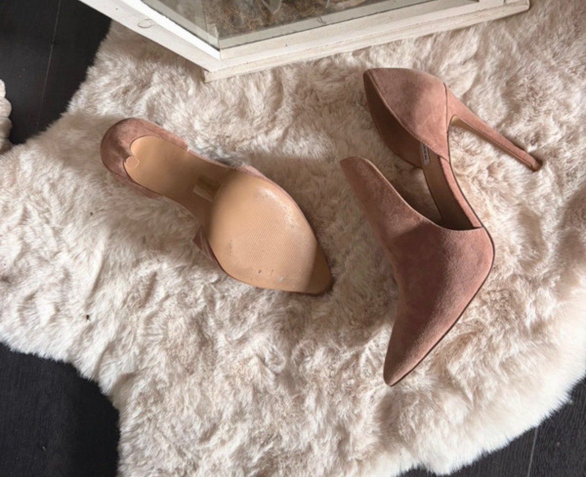 Steve Madden Suede pumps - Zo goed als nieuw, Kleding | Dames, Pumps, Ophalen of Verzenden, Zo goed als nieuw, Roze