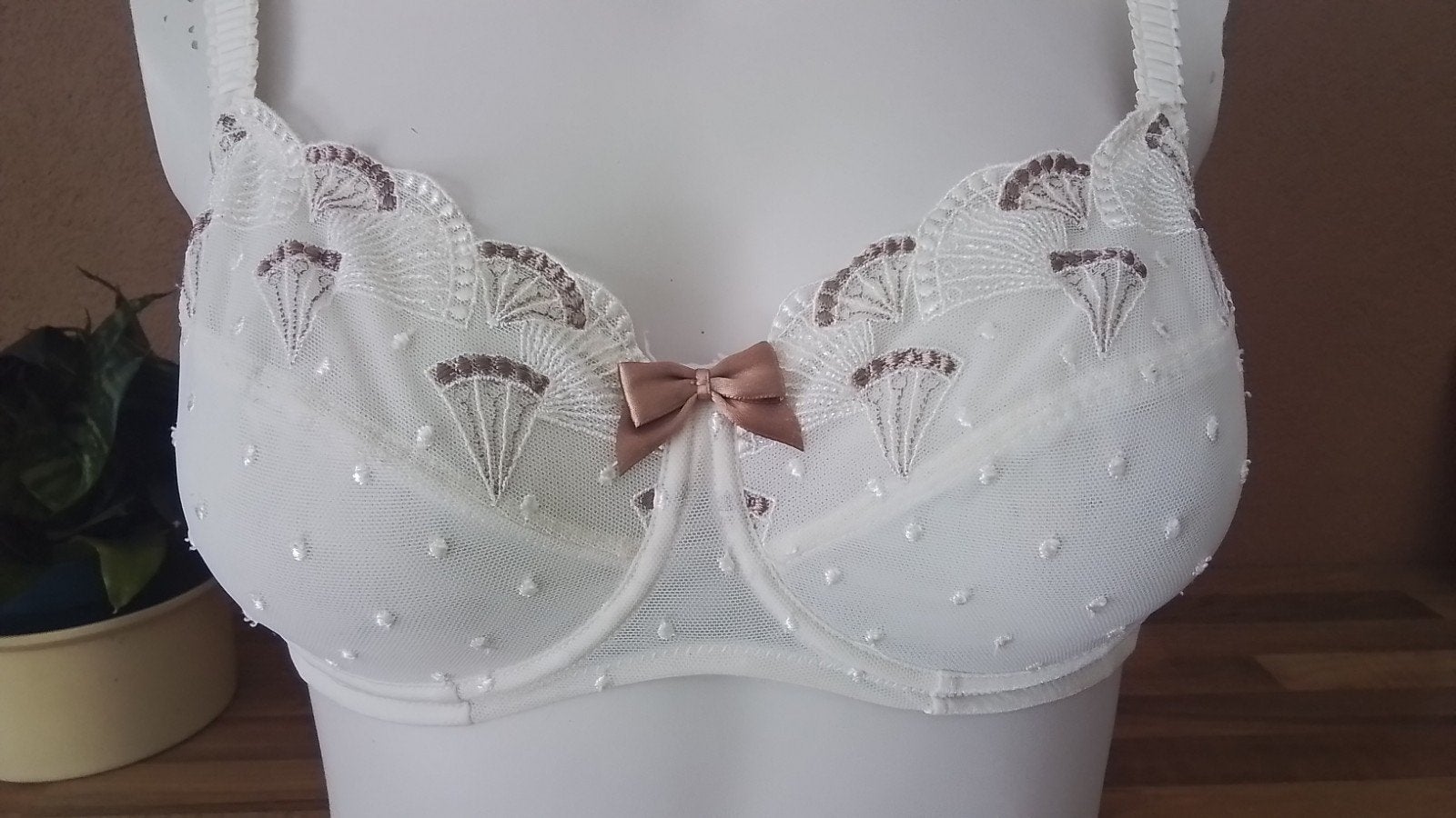 Amoena Colette 75B ,  luxe prothese BH, Amoena, Ophalen of Verzenden, Wit, BH