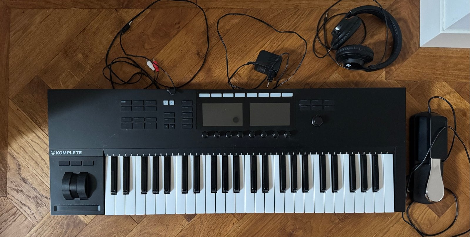 Native Instruments S49 MIDI keyboard MK2, Gebruikt, Midi-aansluiting, Ophalen of Verzenden, 49 toetsen