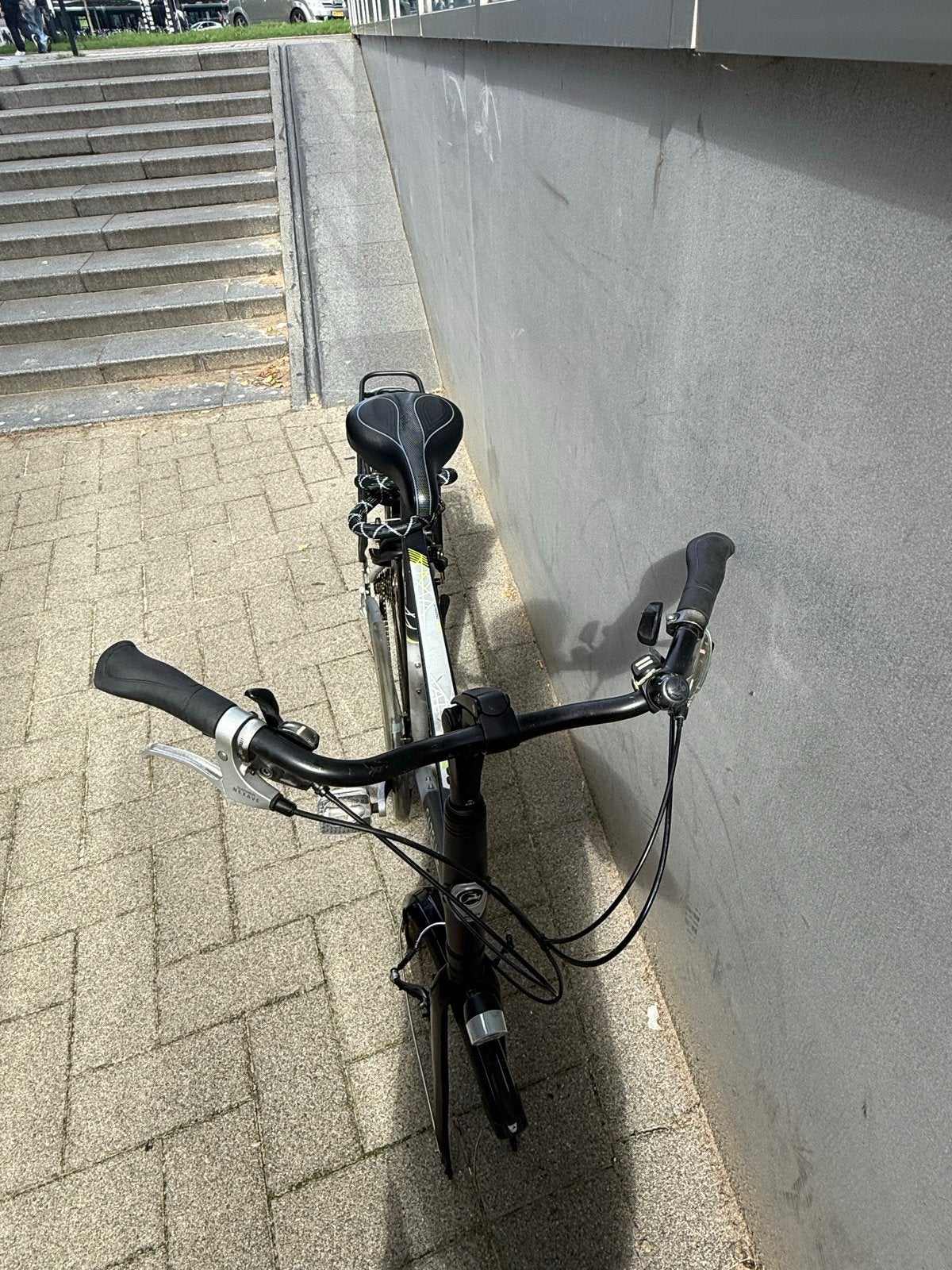 Foto 2 van Gazelle Chamonix fiets zonder voorwiel