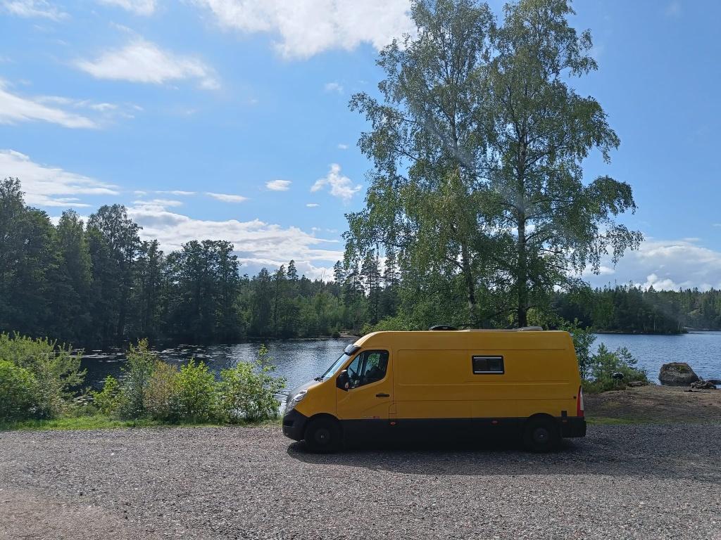 Off-grid camper - Renault master, Caravans en Kamperen, Campers, Overige merken, Buscamper of Camperbus, Dakluik, Gaslek-detector