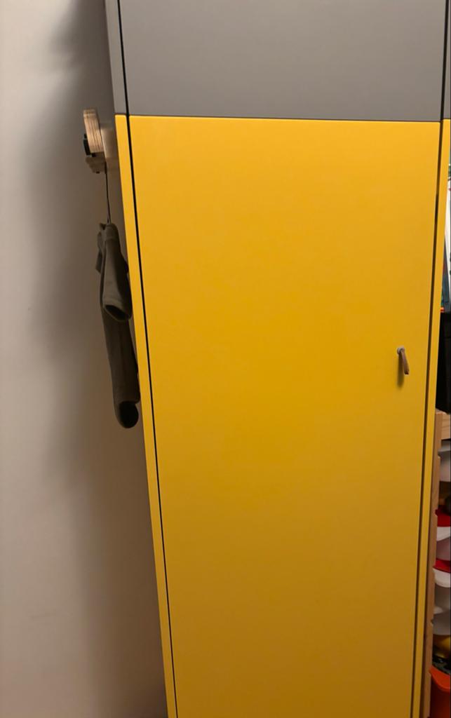 Design kast make it geel/grijs met hangroede en planken, Ophalen, 105 cm of meer, Zo goed als nieuw, Minder dan 50 cm